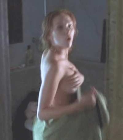 Scarlett Johansson, sideboob