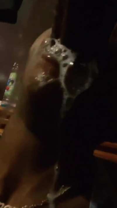 💦