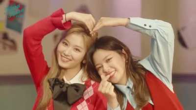 Sana & Jeongyeon being adorable