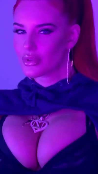 🍆💦