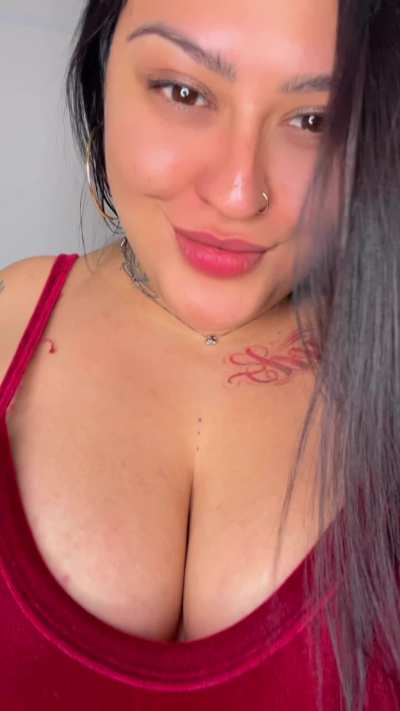 bbw and naughty girl, would you join her for a fun?
