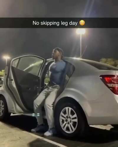 This guy's superhuman strength!