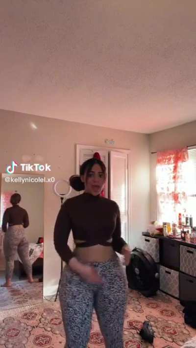 She is too thick to be trying to hide That ass #Kell<wbr>ynico<wbr>lel.x<wbr>0