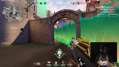Raze ult double kill from Mid Bottom to Mid Top through Viper wall | superrexxor (Facebook)