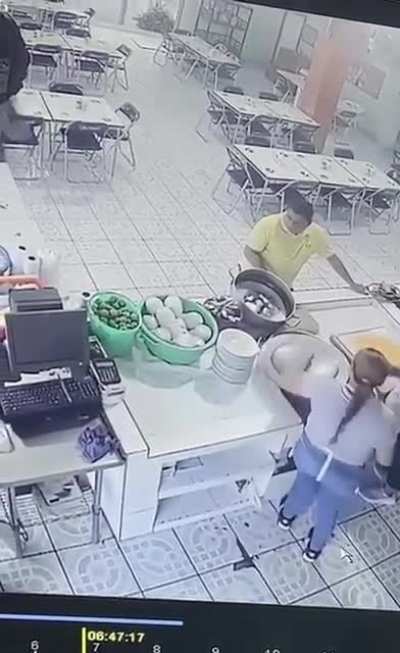 Man shoots his brother over a banana