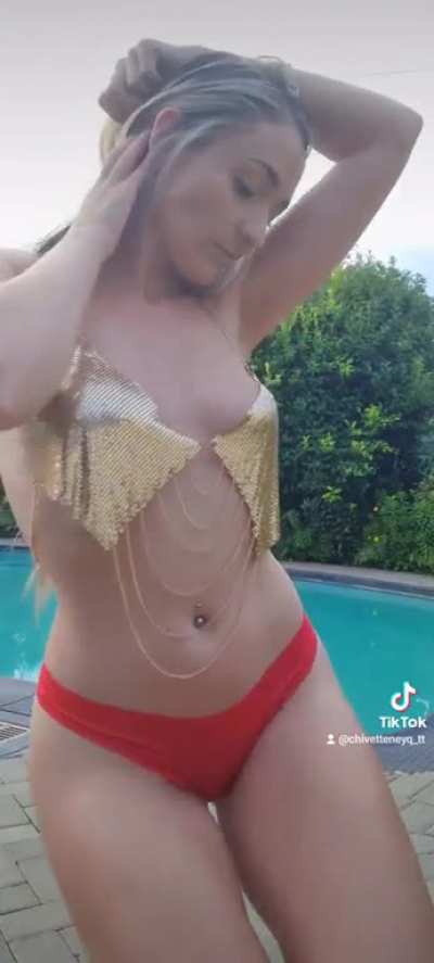 South African Blonde Chivetteneyq