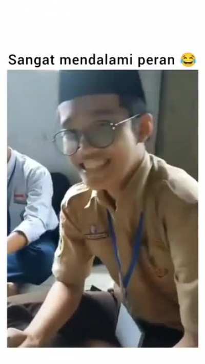 Mirip 😂