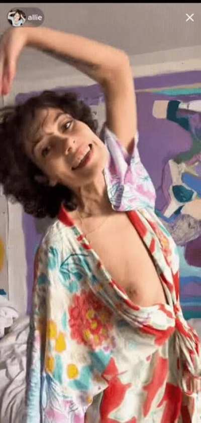 Allieoart clean boob slip