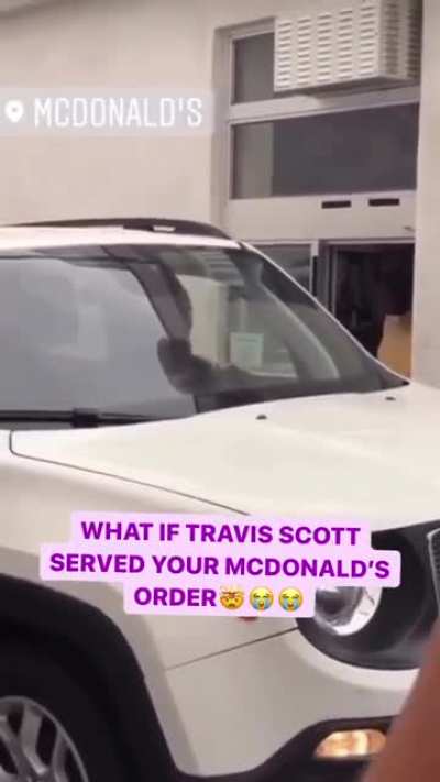 Imagine pulling up to McDonald’s drive thru and see Travis Scott raging at the window 🌵🔥