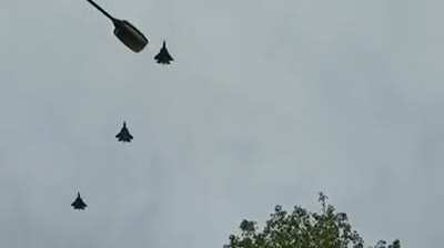 Just a couple of low and slow SU-57's. I've never actually heard these before - that sound!
