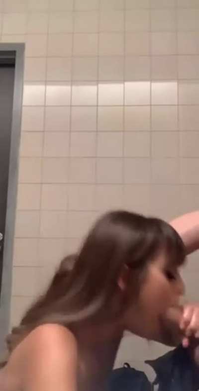 Riley Reid boquete