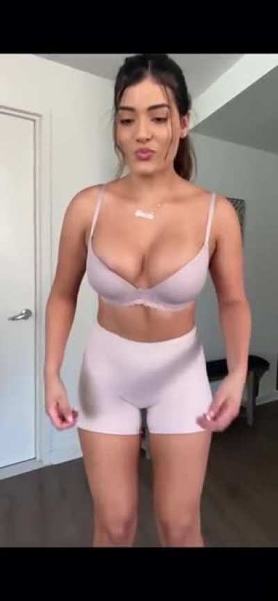 👅