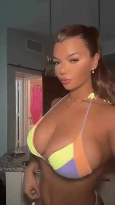 Bouncing Boobs