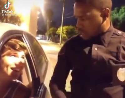 police officer sus 😂😂😂😂😂😂😂😂😂