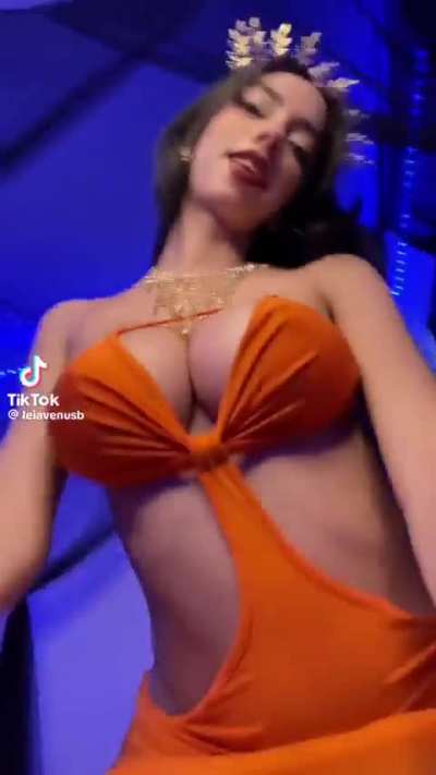 Holy shit 😳 😍 