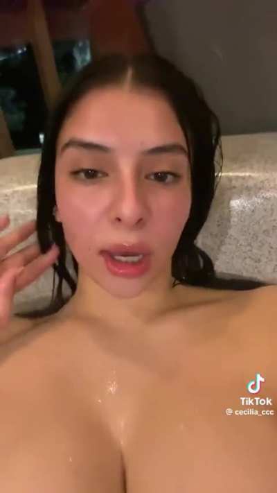 Wet 🍔🍔