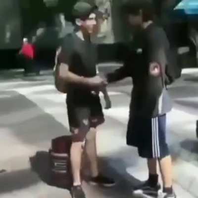 🤝