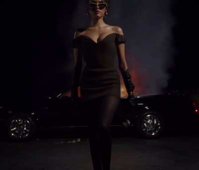 Outro walk in “Showed Me” music video (10/14/22)