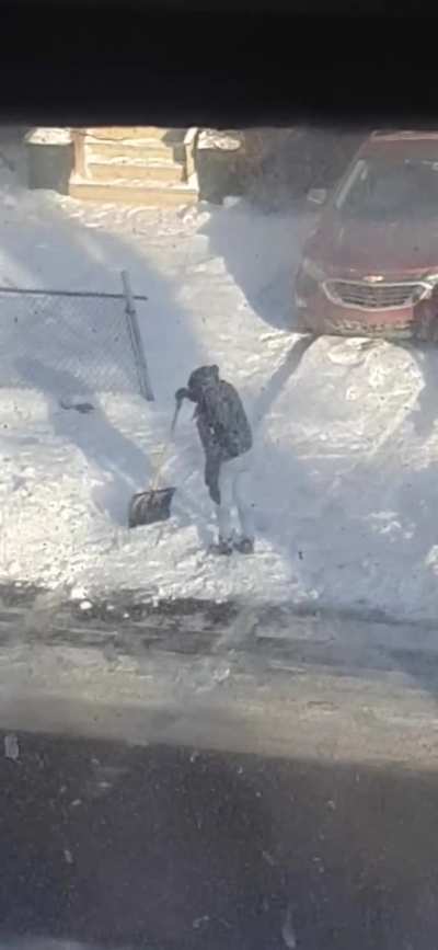 This nice pretty lady is moving snow after the winter storm we had so sexy.🥥🥥🥥🍦🍦🍦❄❄❄