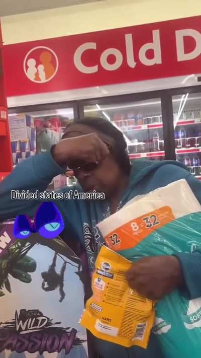 Woman Embarrassed After Being Recorded Wanting to Call ICE