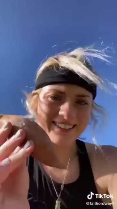 Funny AND thicc!