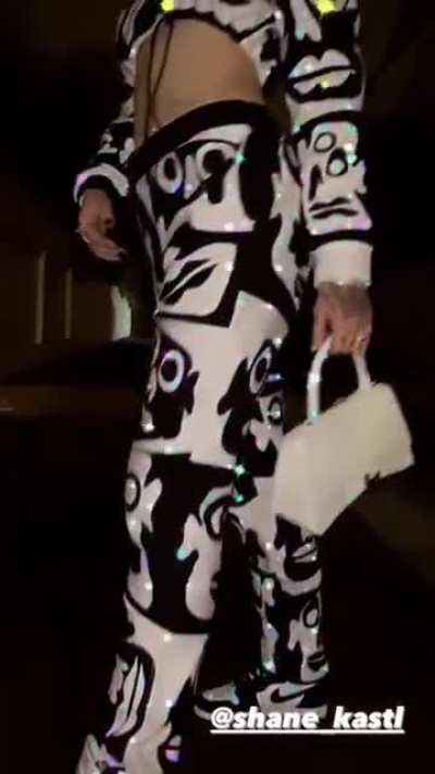 🖤🤍🖤🤍