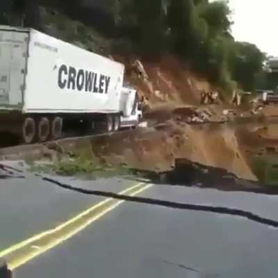 This truck driver playing Death Stranding IRL