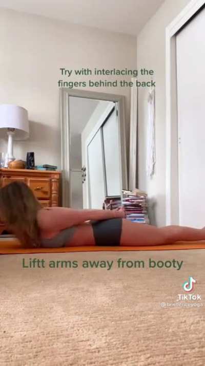 SHe’S jUsT doInG YogA. WhY dO MEn aLwAYs SeXUaLIzE eVeRYThiNg? 🤪