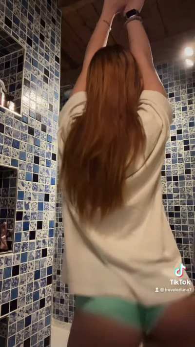 A little dance for you hehe