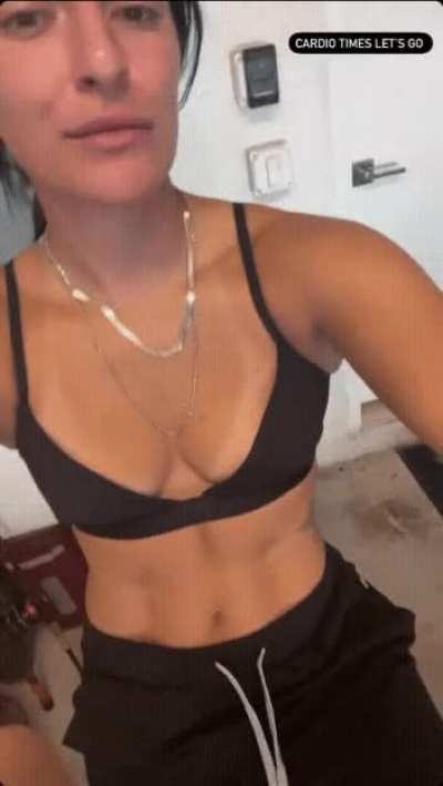 Sonya Deville