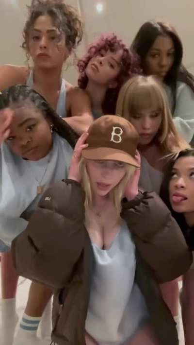 These are the two big reasons for the Billie Eilish obsession