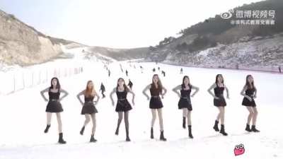 Let’s dance in front of skiers!