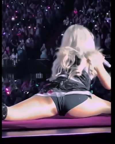 Sabrina Carpenter