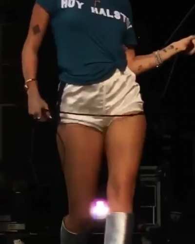 Leggy