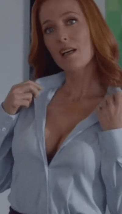 Gillian Anderson in X-Files