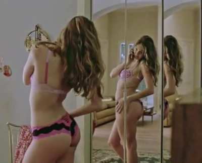 Lili Simmons