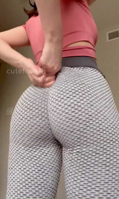 these leggings hug me in alll the right places