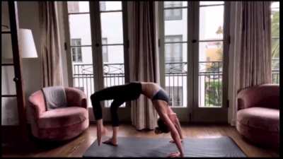 🤸🏼‍♀️🧘🏼‍♀️