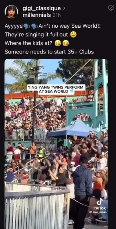 Sea World out here lit-lit