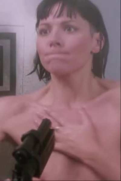 Kim Cattrall (Split Second - 1992)