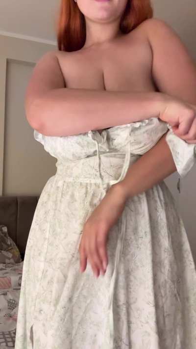 I would love to pop my titties out for you 😉