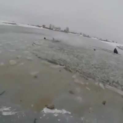 Let's slide the lada on the ice comrades
