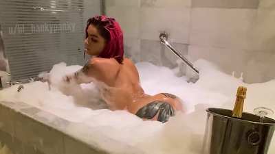 Twerking bubbles away