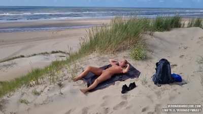Windy at the nudiebeach