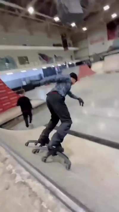 y chair skates tho