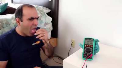 Electric shock in tongue
