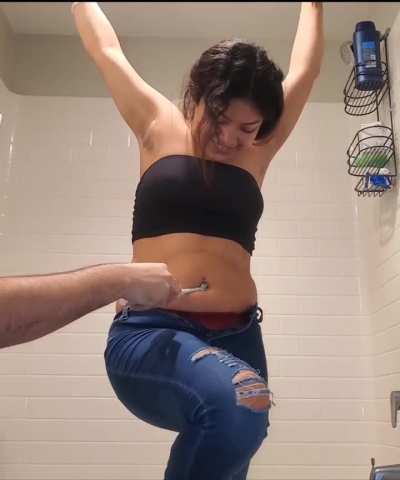 Valerie Bellybutton Tickle