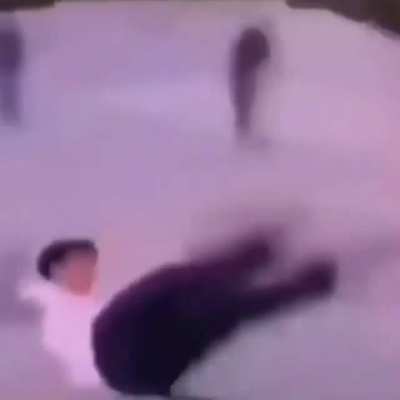 Ğ