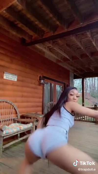 Therealeishah