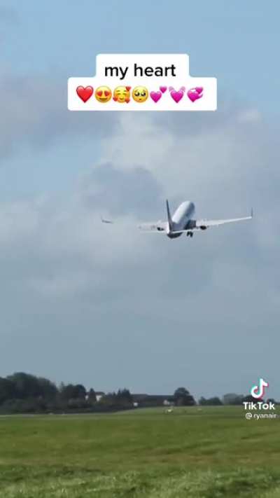 RyanAir’s entire TikTok account